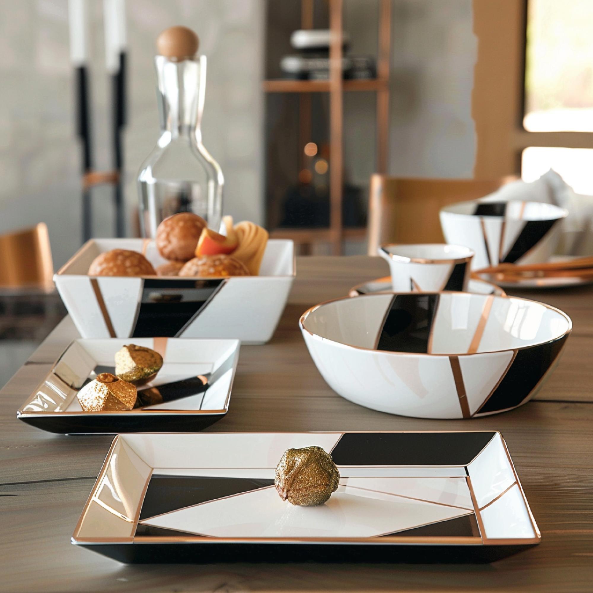 Set cucina elegante con stoviglie di design